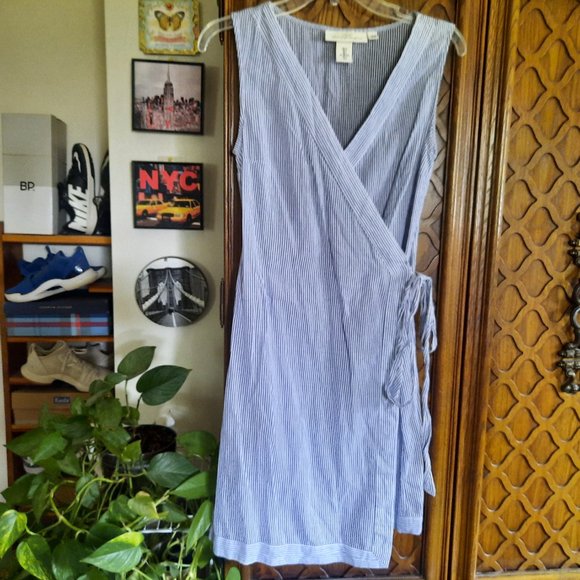 H&M L.O.G.G Blue Cotton Seersucker Striped Tie Wrap Dress - Size 4 - Picture 2 of 16